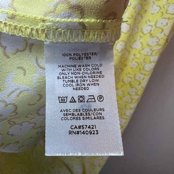 Loft Outlet Women's Sleeveless Floral Ruffle Half Button Blouse Top Yellow Small - Picture 14 of 14
